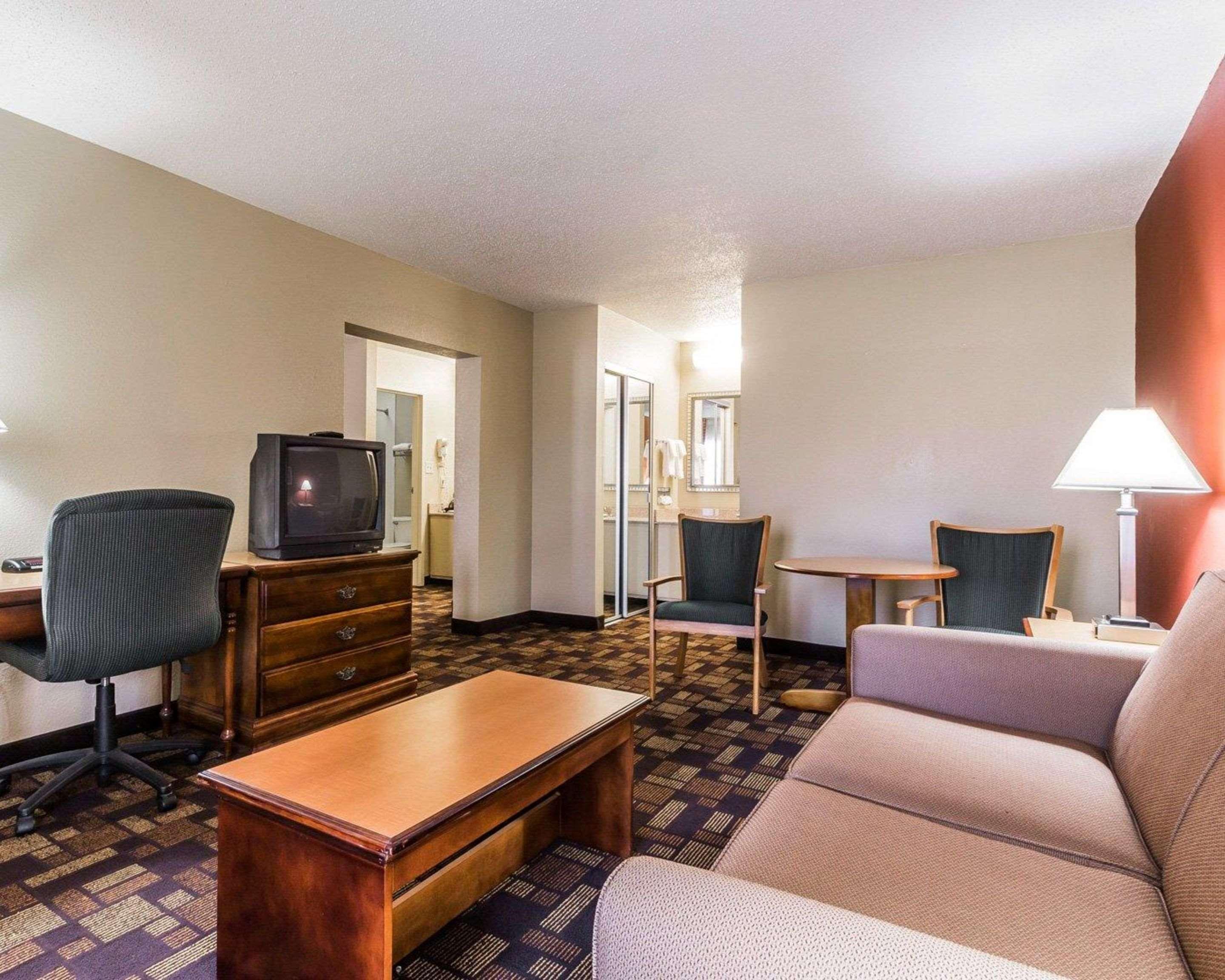 Motel 6 Montgomery, Al - Eastern Blvd. מראה חיצוני תמונה