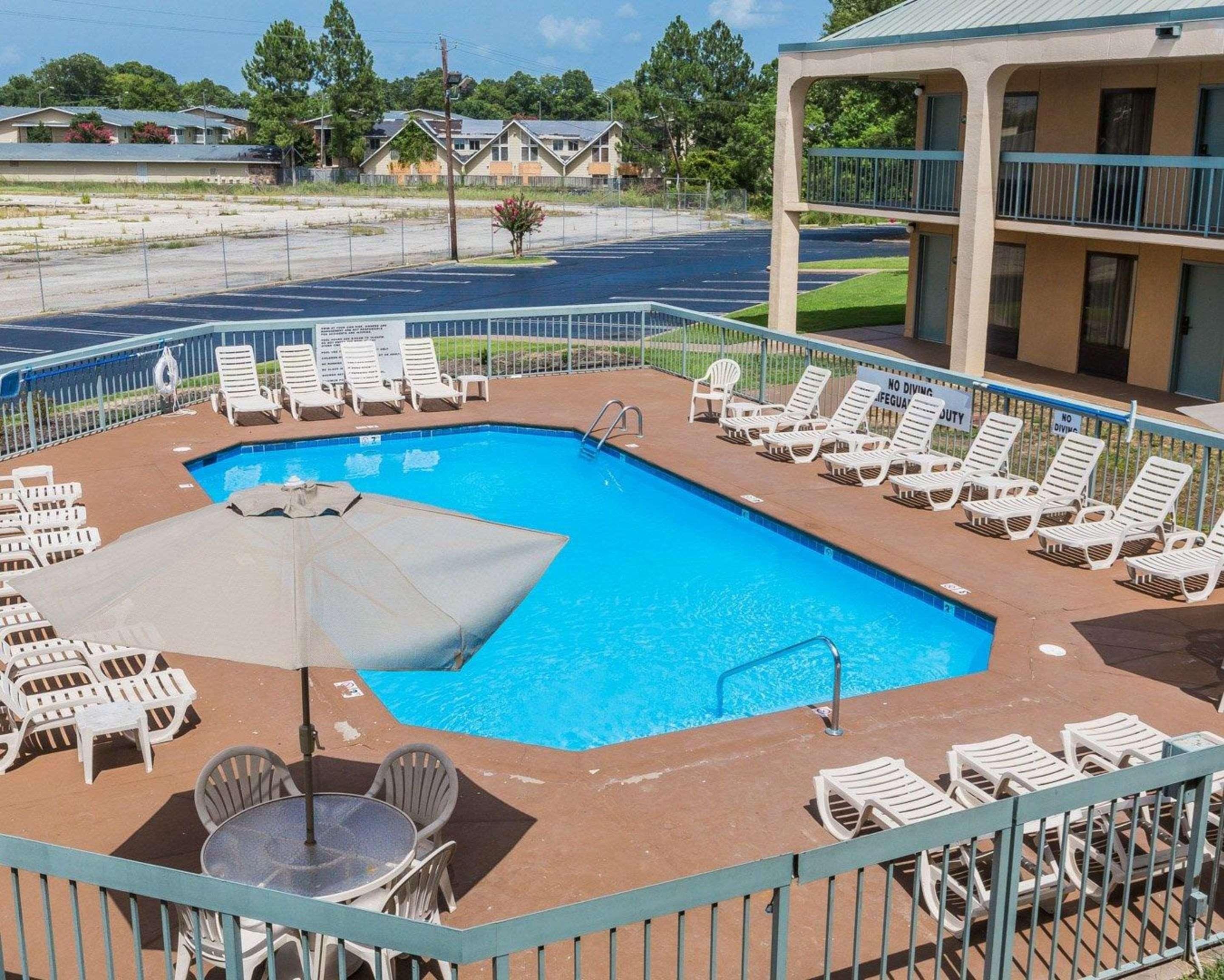 Motel 6 Montgomery, Al - Eastern Blvd. מראה חיצוני תמונה