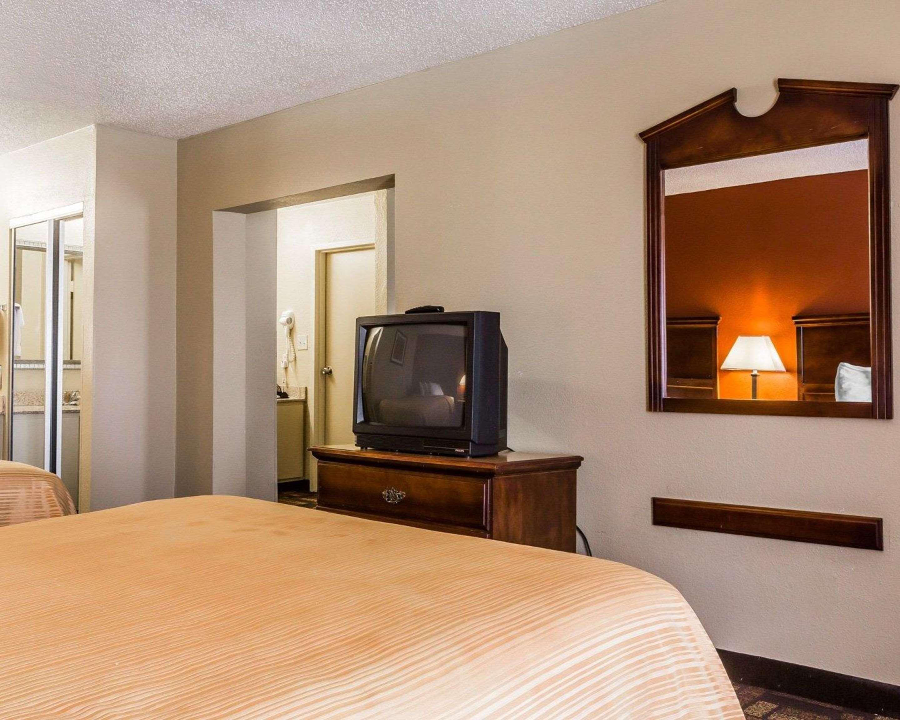 Motel 6 Montgomery, Al - Eastern Blvd. מראה חיצוני תמונה