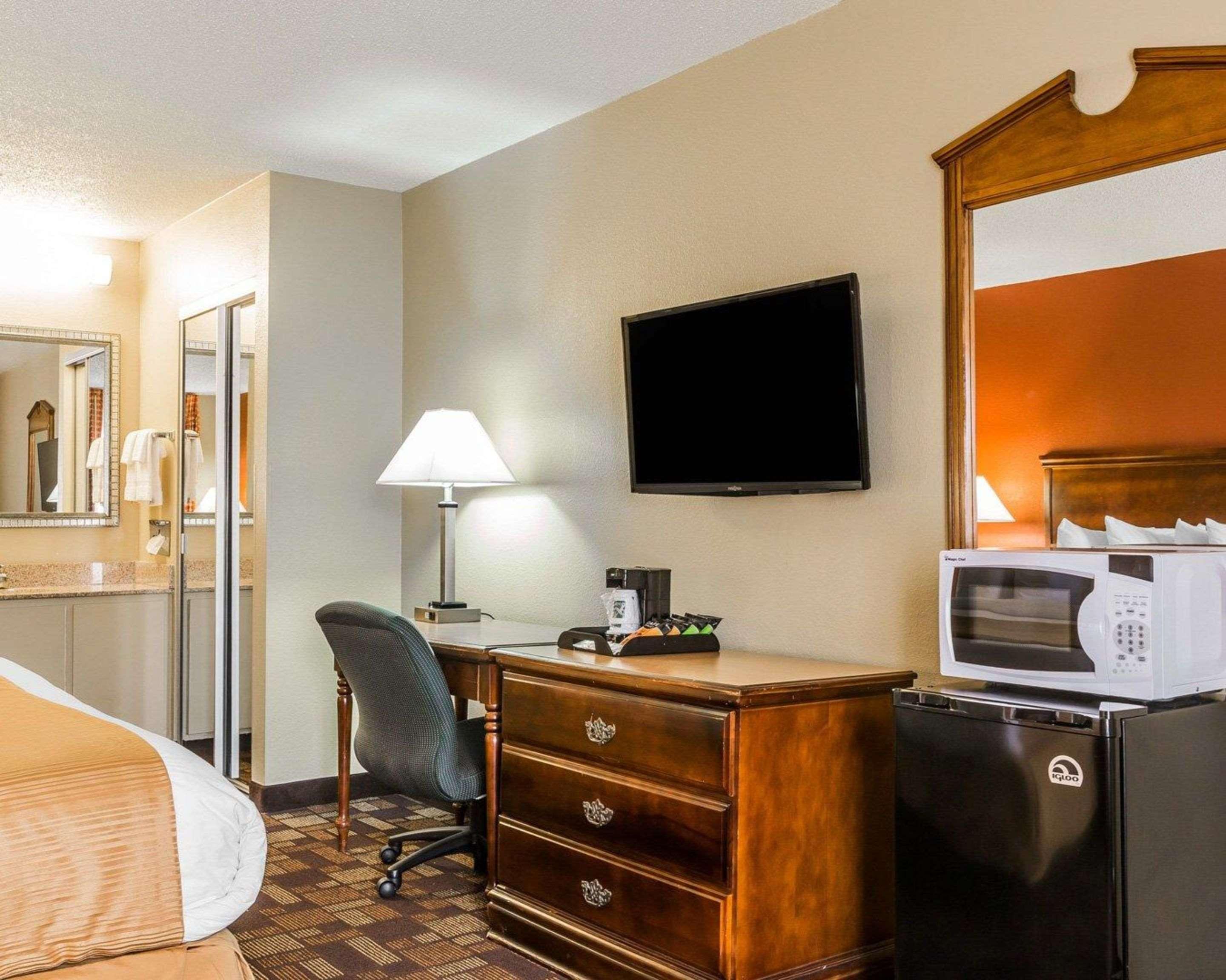 Motel 6 Montgomery, Al - Eastern Blvd. מראה חיצוני תמונה